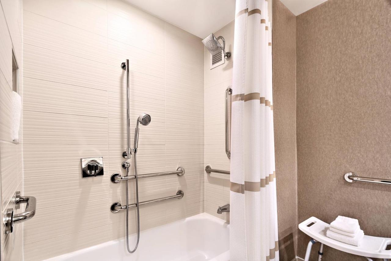 Cleveland Marriott East Warrensville Heights Exterior foto